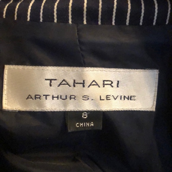 Tahari Blue & White Pinstriped Blazer/Jacket - Picture 8 of 8